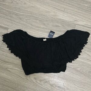 NWT Hollister cropped shirt